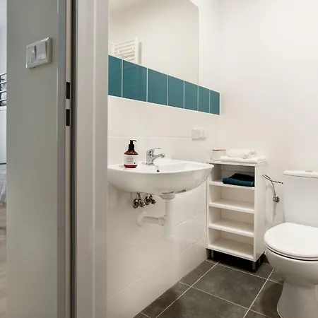 Apart Hostel 3* Posen